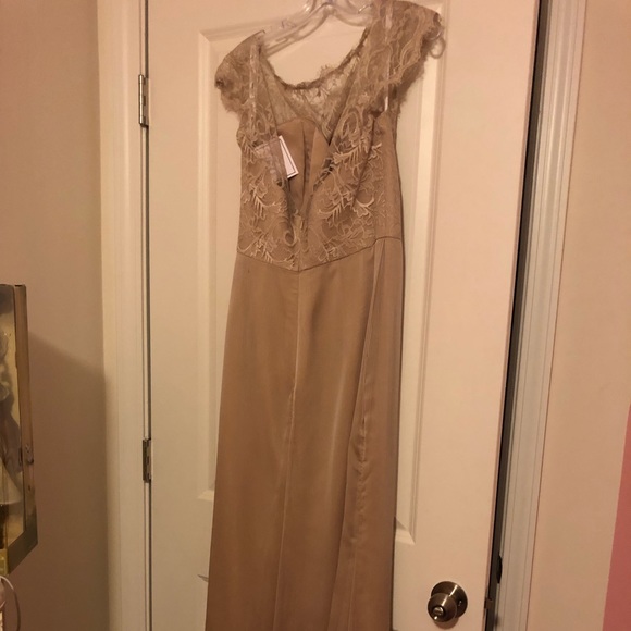 Bridesmaids / Formal gown - Picture 4 of 4